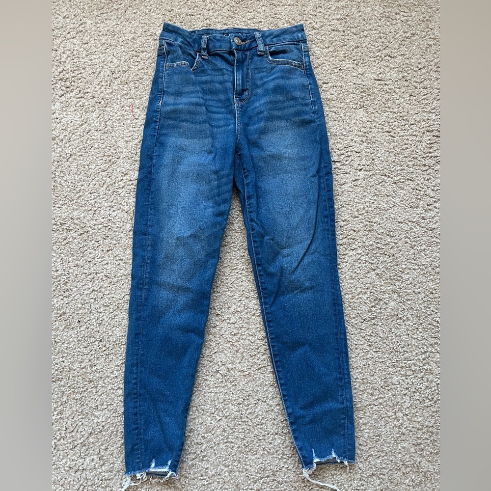 American Eagle High Wasted Jeans ✨